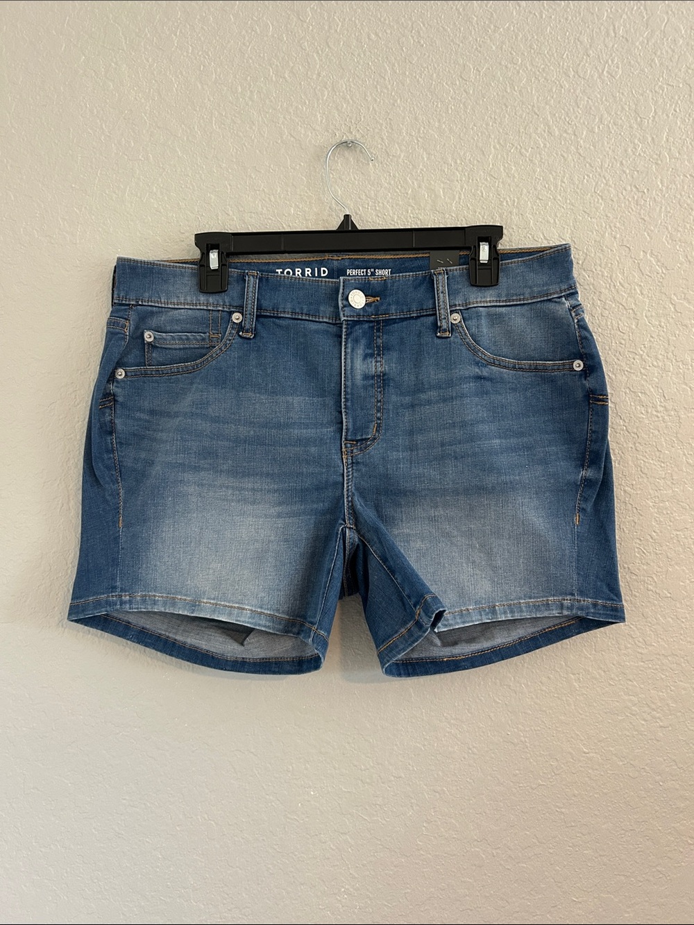 torrid blue denim shorts